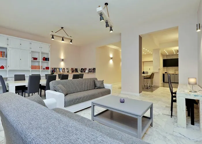 Degli Ubaldi Garden Apartment